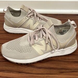 New Balance 247 Moonbeam Sneakers
